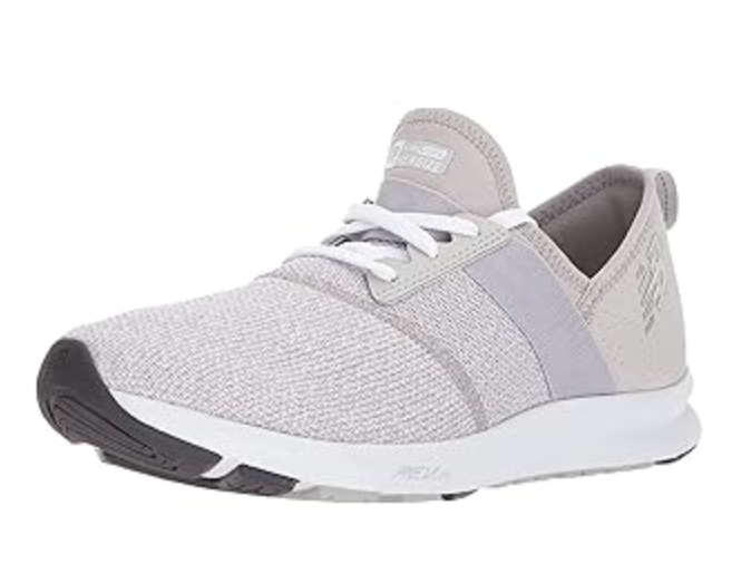 NEW BALANCE WOMAN