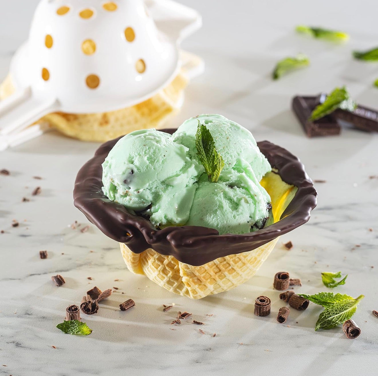Máquina para Conos y Bowls de Helado CucinaPro – Haz Barquillas Caseras en Minutos