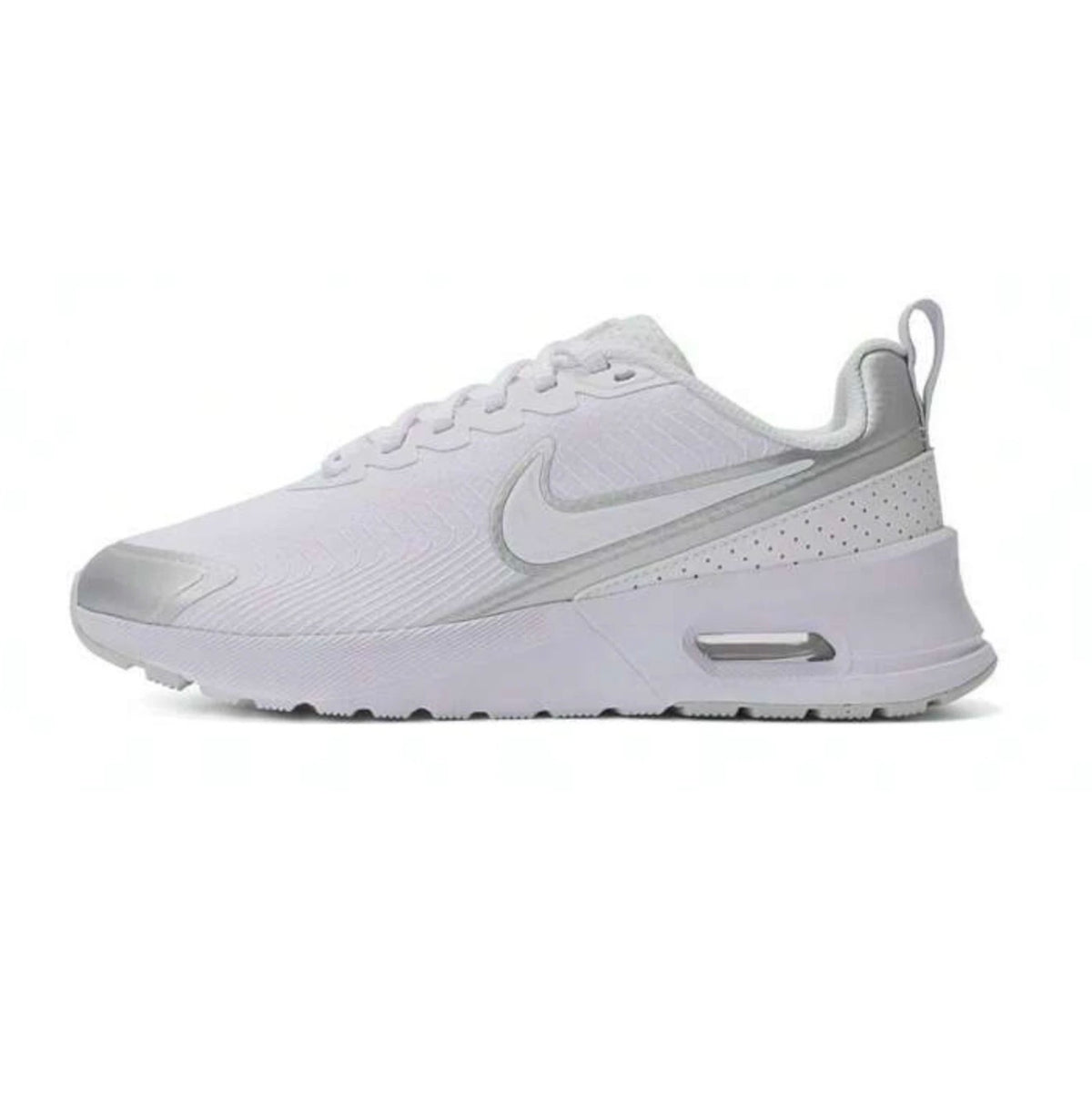 Nike Air Max Nuaxis Mujer – White / Metallic Silver