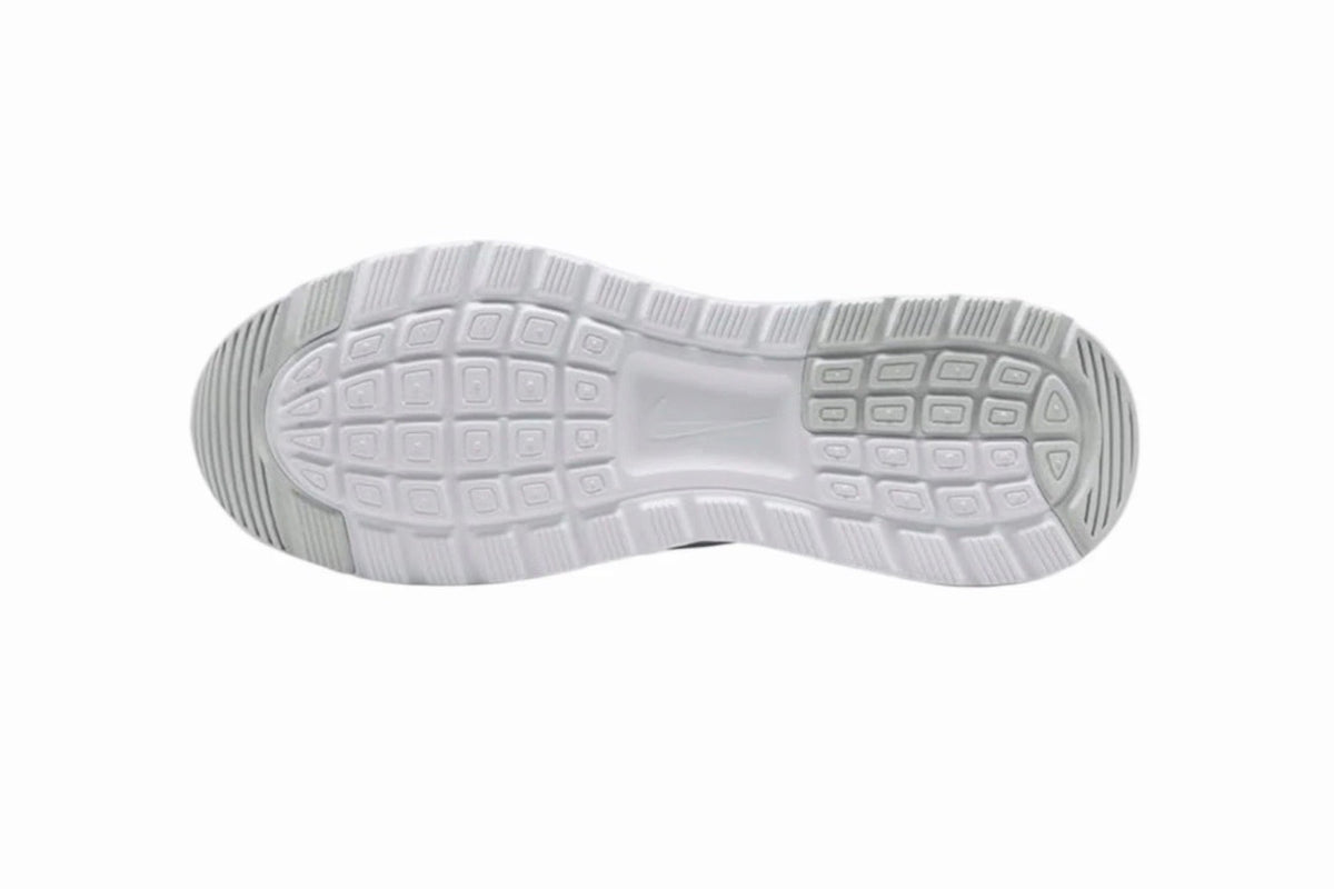 Nike Air Max Nuaxis Mujer – Blanco / Platinum – Original